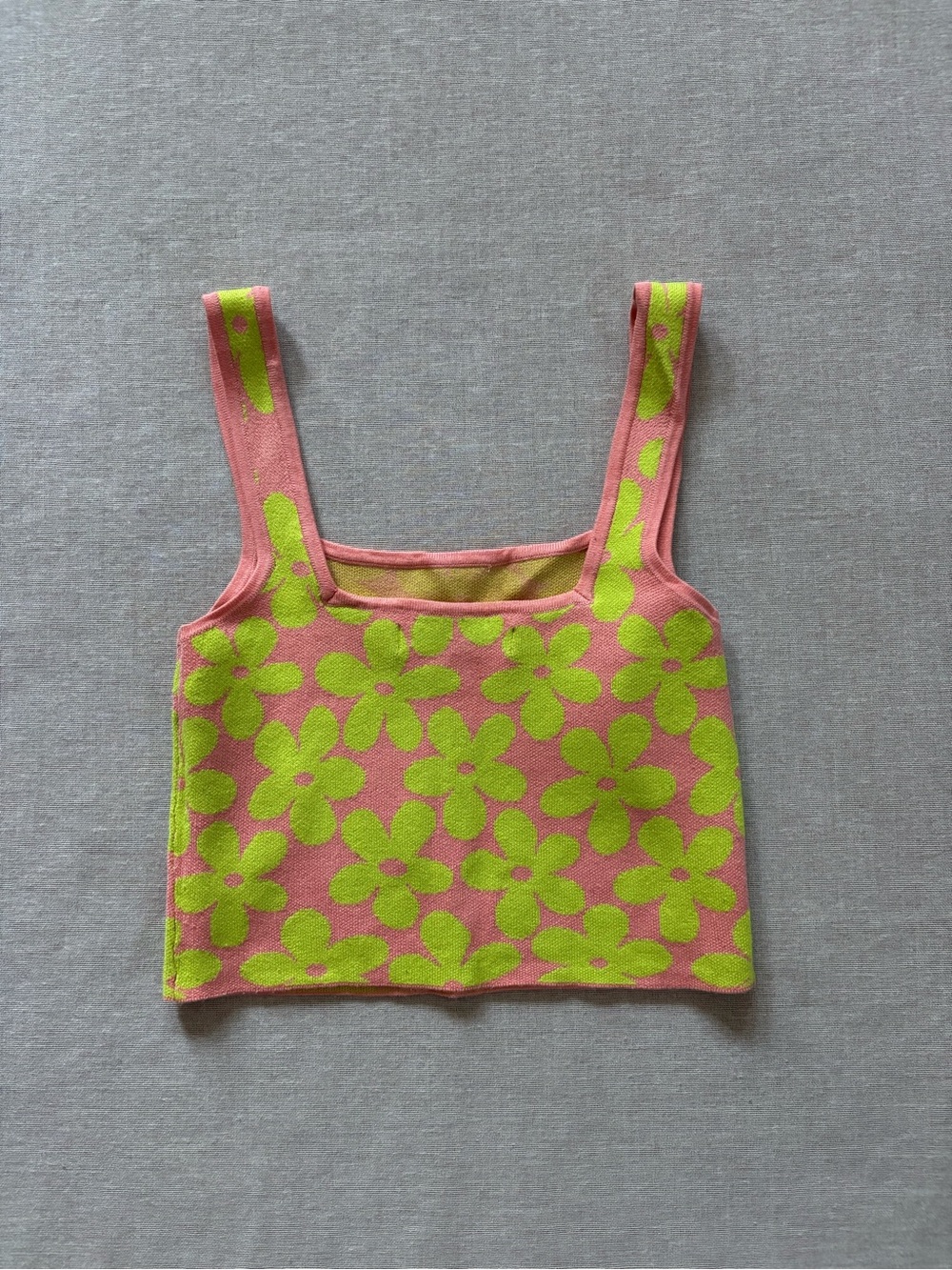 Amisu Knitwear pink & green flower power crop top. - Picture 5 of 8
